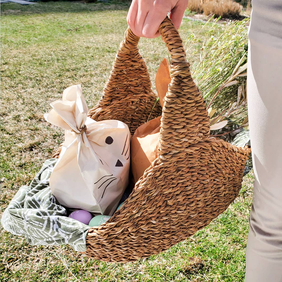 Handwoven Wicker Storage Basket l Savar Picnic Basket